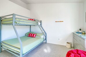 4 Schlafzimmer, Bügeleisen/Bügelbrett, Reisekinderbett, kostenloses WLAN