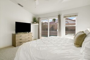 4 多间卧室、熨斗/熨衣板、旅行婴儿床、免费 WiFi