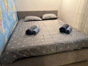 1 dormitorio, wifi, ropa de cama