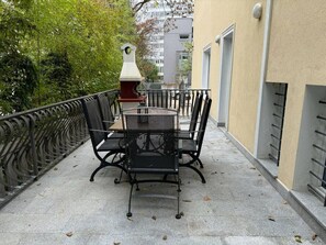 Buiten dineren