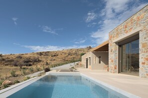 Piscine extérieure, piscine chauffée