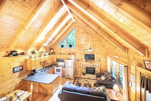 TV, fireplace, offices