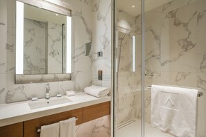 Deluxe Apartment, 3 Bedrooms, City View | Bathroom shower - Skyline Bliss- Luxury Burj Khalifa Views (Dubai)