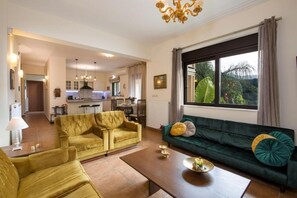 Living area - Serenity River Villa (Paleochora)