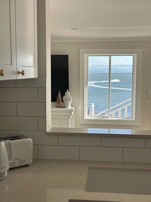 Apartment, 4 Bedrooms, Smoking, Balcony | Interior