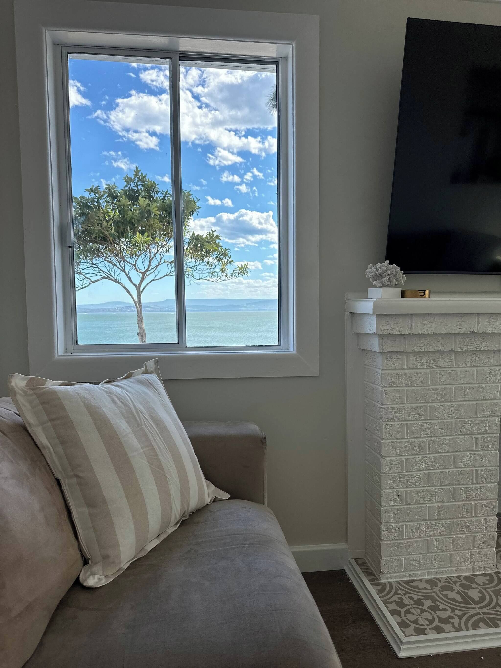 Apartment, 4 Bedrooms, Smoking, Balcony | Living area