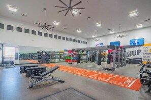 Fitness facility - Mins To Westgate & Stadium | Pool Gym W/D Parking (Glendale)