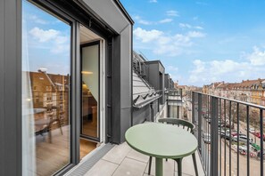 Suite with Balcony | Balcony - Limehome Karlsruhe Sophienstr. (Karlsruhe)