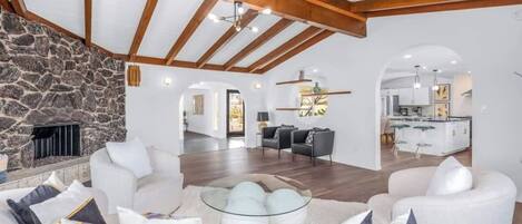 Fernseher, Arbeitsbereiche