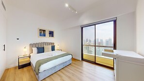 4 bedrooms, desk, iron/ironing board, travel crib