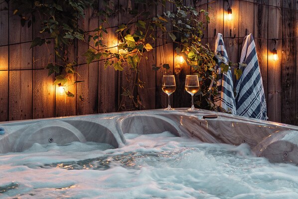 Bain à remous extérieur