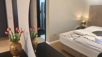 1 sovrum, vÀrdeförvaringsskÄp pÄ rummet, resesÀng och gratis wi-fi