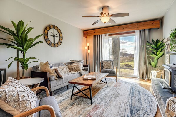 House (3 Bedrooms) | Front of property