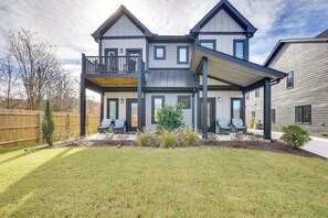 Apartment (3 Bedrooms) | Interior - 2 Mi to Duke & 3 Mi to Downtown: Durham Townhome (Durham)