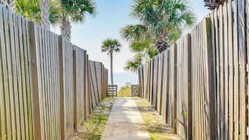 Apartment (2 Bedrooms) | Bahagian dalam