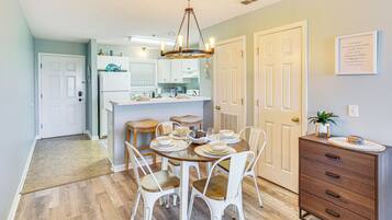 Apartment (2 Bedrooms) | Bahagian dalam