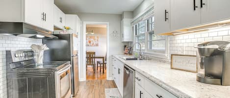 House (2 Bedrooms) | Interior