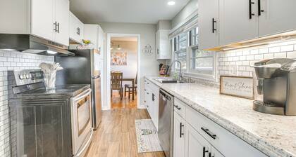 16 Mi to Buckeye Lake: Family-friendly Newark Home