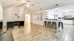 單棟房屋 (3 Bedrooms) | 內部