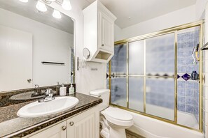 單棟房屋 (3 Bedrooms) | 內部