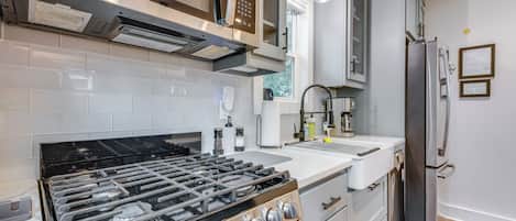 Apartment (1 Bedroom) | Interior