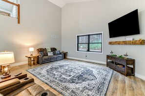 House (4 Bedrooms) | Interior