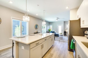 Apartment (3 Bedrooms) | Interior - 2 Mi to Duke University: Townhome in Durham! (Durham)