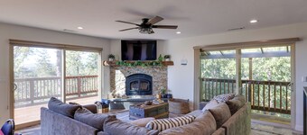 스키, 하이킹 및 낚시, 투올럼니의 산 전망 보석, 데크 있음