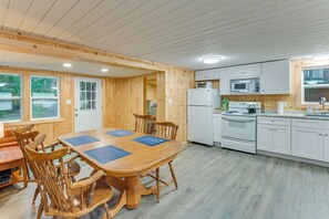 House (2 Bedrooms) | Bahagian dalam