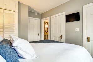 House (1 Bedroom) | Interior