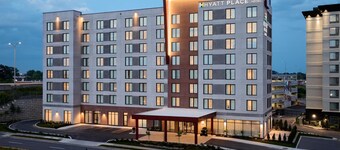 Hyatt Place Montreal Airport