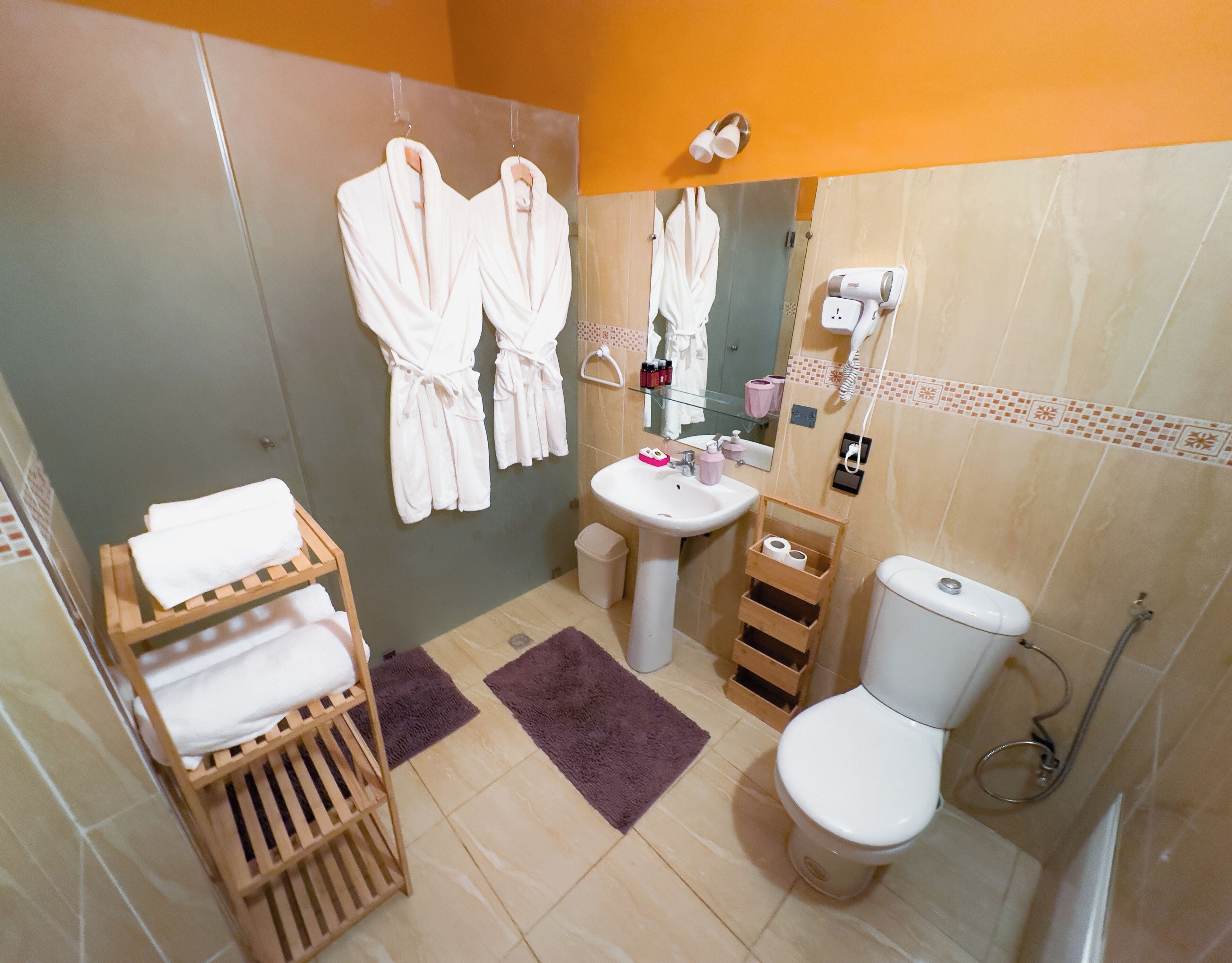 Comfort Double Room, Garden View | Bathroom | Shower, hair dryer, bathrobes, towels