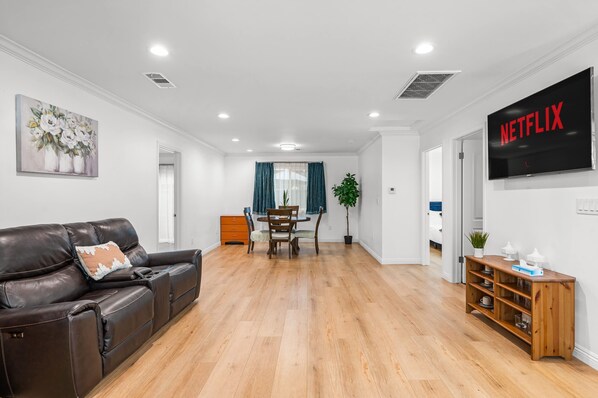 House | 2 bedrooms, Internet