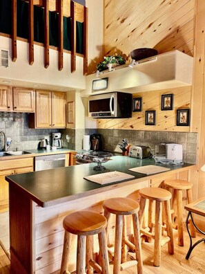 Refrigerador, parrilla de estufa y lavavajillas 