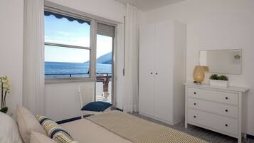 Literie de qualité supérieure, Wi-Fi gratuit, draps fournis