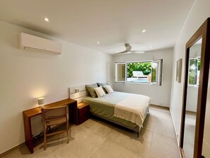 8 chambres, bureau, lit parapluie, Wi-Fi gratuit