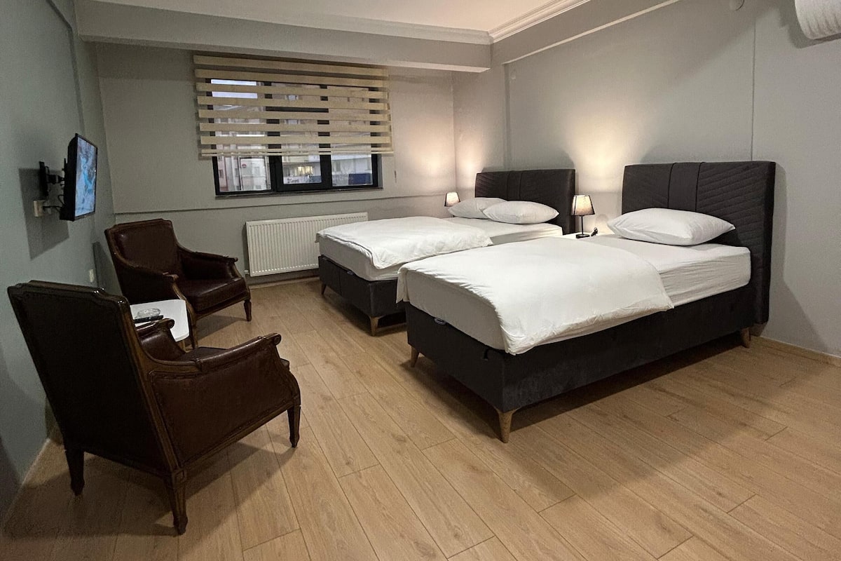 Standard Room | 1 bedroom, desk, laptop workspace, free WiFi