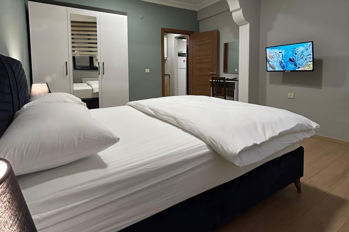 Standard Room | 1 bedroom, desk, laptop workspace, free WiFi