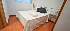 1 quarto, ferros/tábuas de passar roupa, Wi-Fi de cortesia
