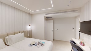 3 sovrum, värdeförvaringsskåp på rummet och skrivbord