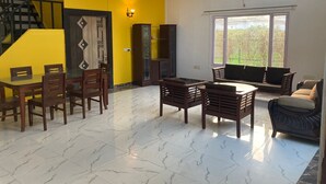Living area - Luxsugero Farms (Faridabad)