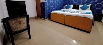  Atlas Inn B N B  Mahipalpur Near to IGI Airport