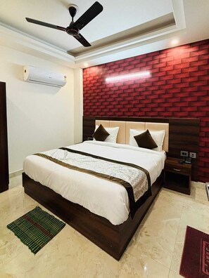 7 slaapkamers, een bureau, wifi, beddengoed