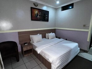 Deluxe Suite, Ground Floor | Desk, free WiFi - Hi-Test Travel Lodge (Abuja)