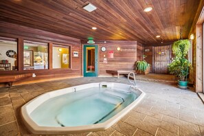 Condo, 2 phòng ngủ | Spa | Bồn tắm thủy lực 