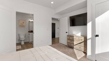 Condo, 2 Bedrooms | 2 bedrooms, desk, laptop workspace, iron/ironing board