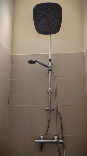 Comfort Chalet, Private Bathroom, Garden View | Bathroom | Shower, free toiletries, towels, soap - Les Cypres Hotel Restaurant (Moulay Abdallah)