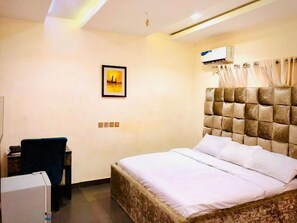 Chambre Confort, balcon, vue ville