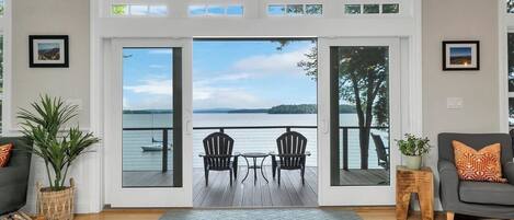 المنشأة من الداخل