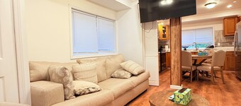 2Bed1 bath Near Ithaca &Cornell lower unit